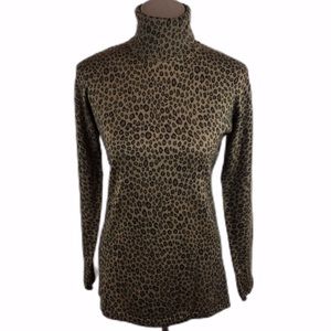 Obermeyer L Cheetah Print tunic turtleneck sweater